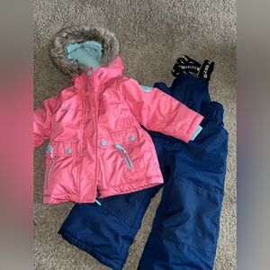 3T snow suit in excellent condition like new